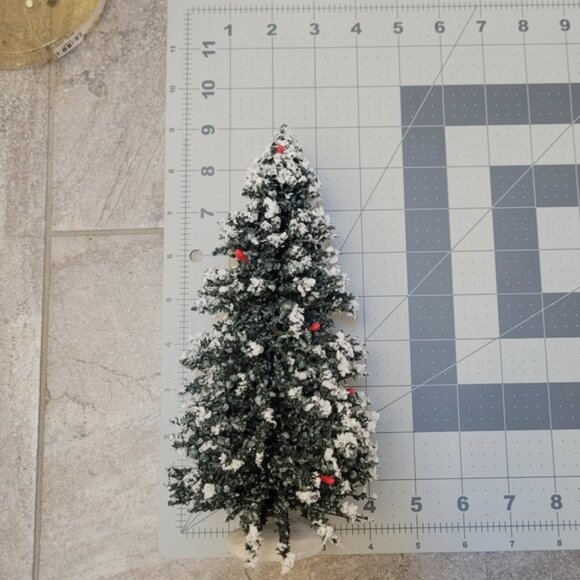 VTG Byers Choice Christmas Tree Snow Flocked Bottle Brush 9 in Village Accessory - Picture 1 of 2